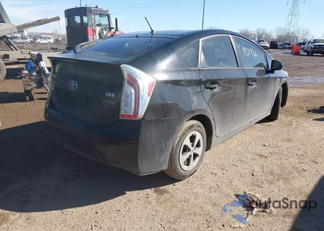 2013 Toyota Prius Two z USA, uszkodzony, nr VIN JTDKN3DU7D5566044
